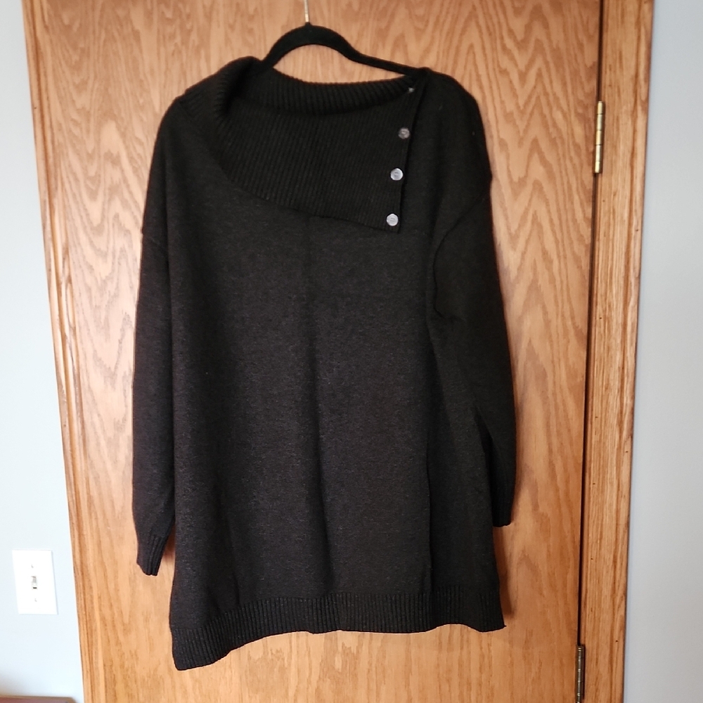 BloomChic Black Button-Accent Cowl Sweater Size 18/20